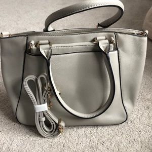 Great Bass &Co. purse! Gray